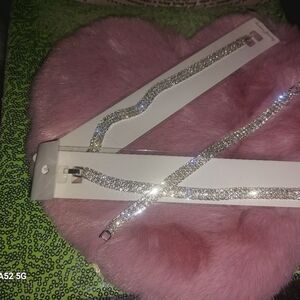 Special Event Ready With This Silvery Fashion Rhinstone Braclet